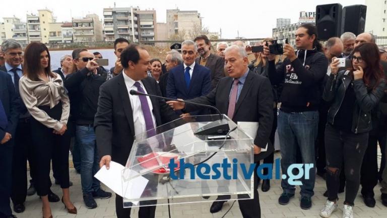 Καβγάς Σπίρτζη με δήμαρχο Μενεμένης στην τελετή παράδοσης υπόγειου δρόμου