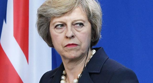 Brexit : Προειδοποιητική βολή από τους Ιρλανδούς στη Μέι για τη συμφωνία