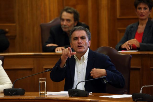 Μας δουλεύουν ψιλό γαζί