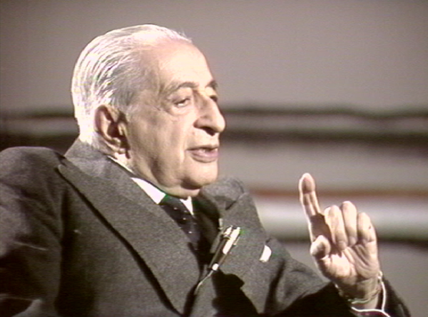 Κων. Τσάτσος: Το μέτρο του πολιτισμού ενός έθνους είναι ανάλογο με το μέτρο καλλιέργειας της γλώσσας του