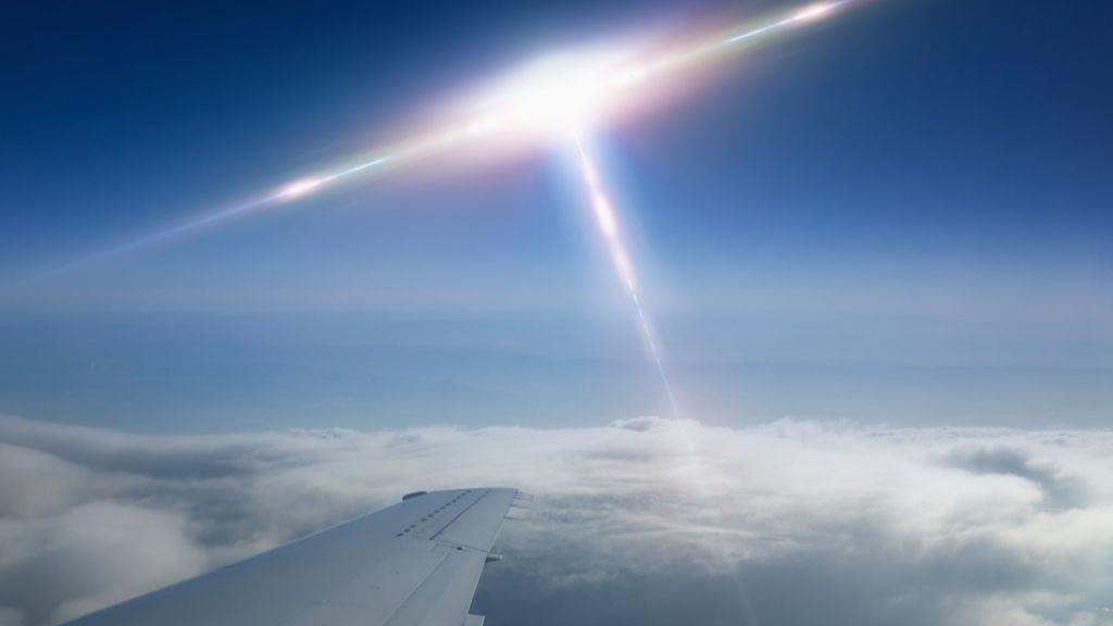 Όταν πιλότοι ενημερώνουν για την ύπαρξη... UFO