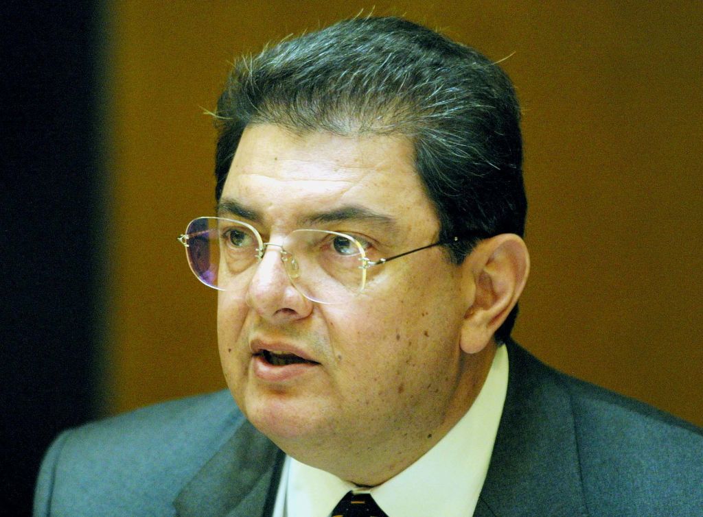 Συμβούλιο Εφετών: Απαλλαγή Βερελή για την υπόθεση της προμήθειας 90 τρόλεϊ