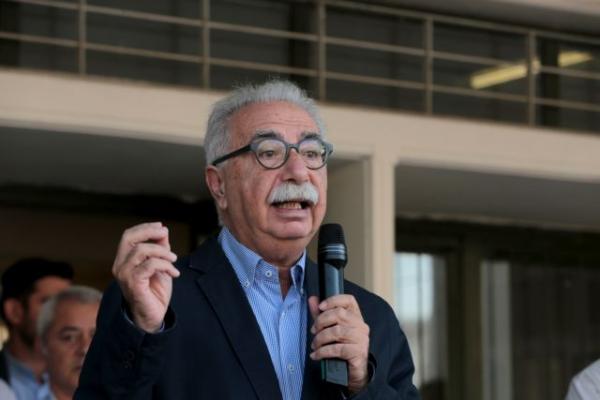 Μπαράζ προσλήψεων εκπαιδευτικών υπόσχεται ο Γαβρόγλου