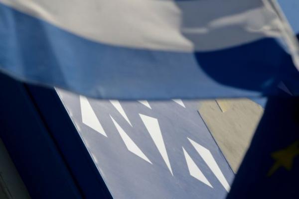 ΝΔ: Γιατί δεν εκπέμπει η ΕΡΤ απευθείας από Κουμουνδούρου;