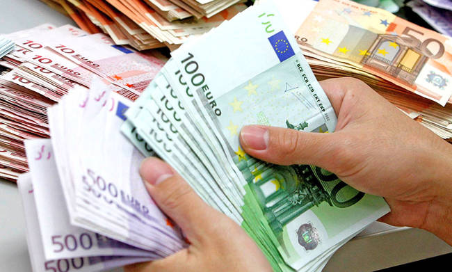 Αναδρομικά έως 4.400 ευρώ για 600 χιλιάδες συνταξιούχους – Τι πρέπει να κάνουν