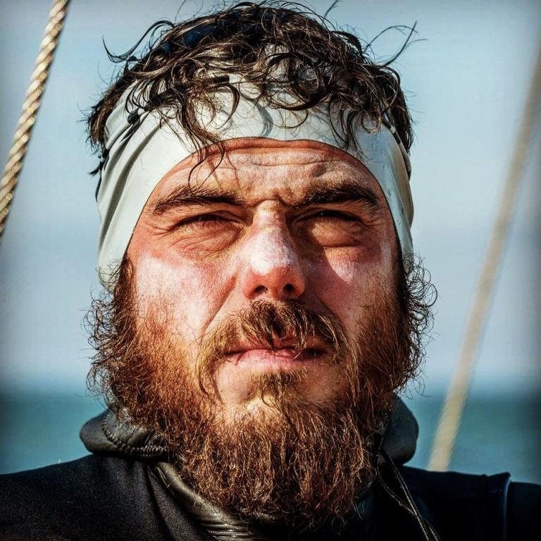 Το επικό ταξίδι ενός κολυμβητή στη Μ. Βρετανία