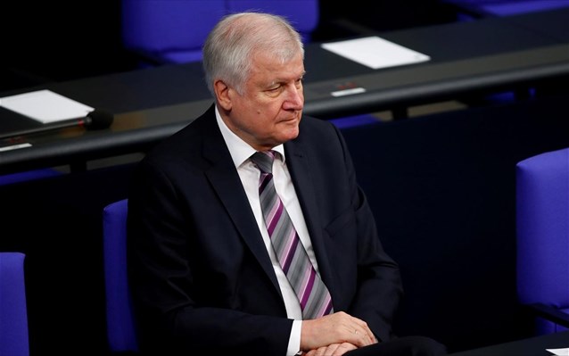 Ο Ζεεχόφερ παραιτείται από την ηγεσία του CSU