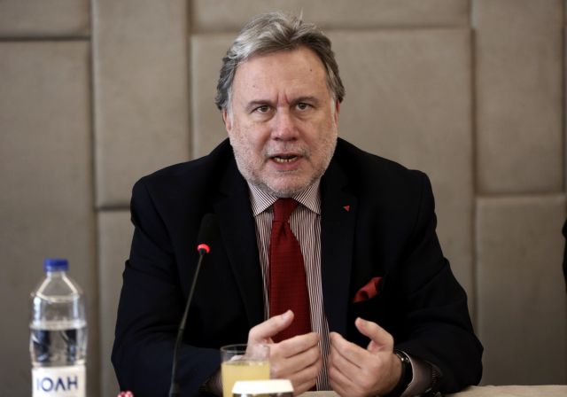 Το ίδιο εθνικιστές ο Ράμα και ο Κουμουτσάκος για τον Κατρούγκαλο