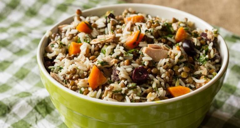 Kριθαράκι με φακές και λαχανικά