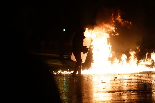 Πολυτεχνείο: Aναβλήθηκε η δίκη συλληφθέντων για τα επεισόδια