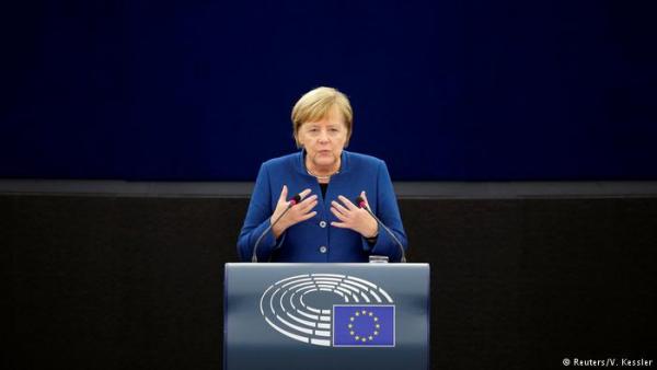 Μέρκελ: «Αλληλεγγύη είναι η υπέρβαση εθνικών εγωισμών»