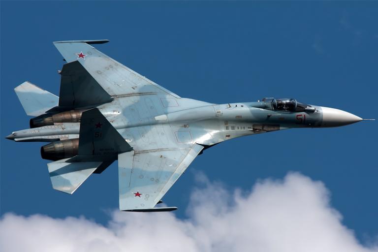 Επικίνδυνα «παιχνίδια» ΗΠΑ – Ρωσίας πάνω από τη Μαύρη Θάλασσα