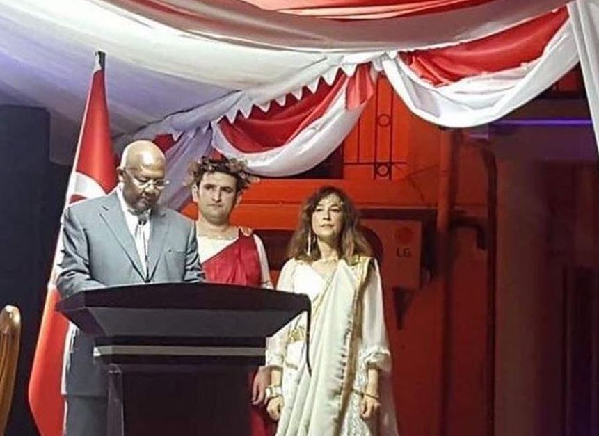 Nτύθηκε αρχαία Ελληνίδα και… το πλήρωσε