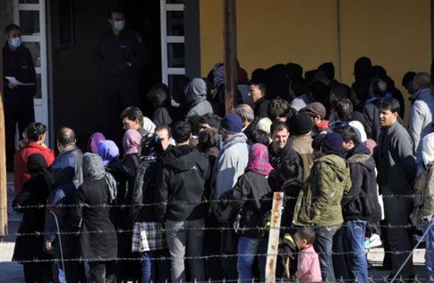 Αμεσα η λειτουργία του πρώτου κέντρου κράτησης μεταναστών, δηλώνει ο Μ.Όθωνας