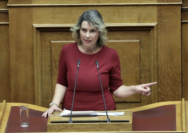 Η Κατερίνα με τα (όλο) κόκκινα