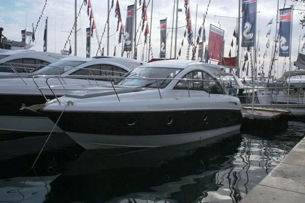 Flyer Grand Turismo 34