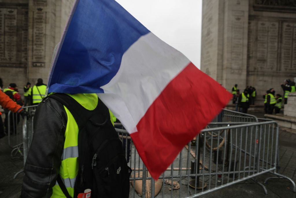 Γαλλία: Δρακόντεια μέτρα εν όψει των κινητοποιήσεων των «κίτρινων γιλέκων»