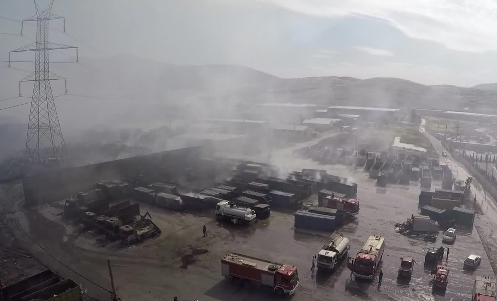 Αερολήψη από την φωτιά στο εργοστάσιο ανακύκλωσης στον Ασπρόπυργο