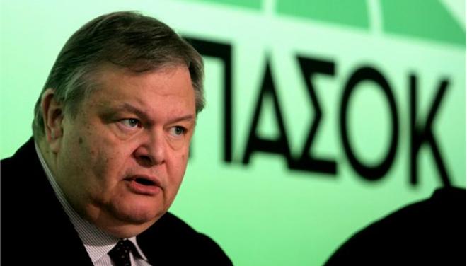 Προσπάθεια Βενιζέλου να ρίξει τους τόνους για τα οικονομικά του ΠΑΣΟΚ