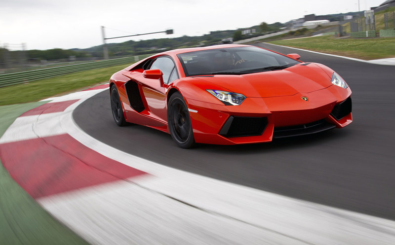 Lamborghini Aventador LP 700-4