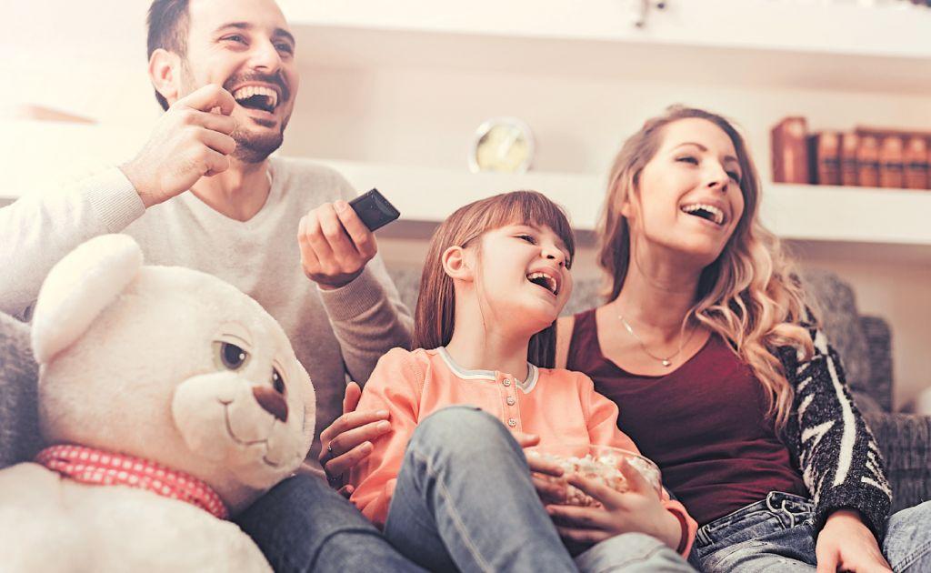 Με ΤΟ ΒΗΜΑ: μία διπλή γιορτινή προσφορά για τηλεόραση, internet, τηλεφωνία και ενέργεια