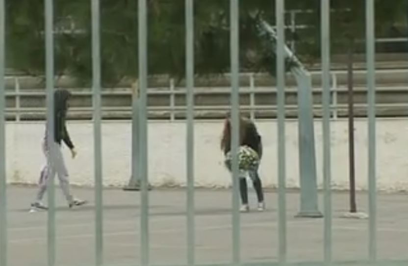 Τραγικός θάνατος 14χρονου την ώρα που έπαιζε μπάσκετ σε προαύλιο σχολείου