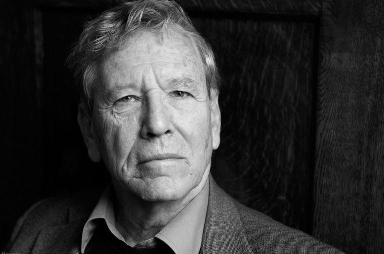 Όταν ο Αμος Οζ μιλούσε για τη ζωή στα κιμπούτς