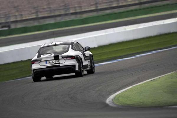 Audi RS 7 Sportback Concept: Κατακτώντας το Hockenheim χωρίς οδηγό