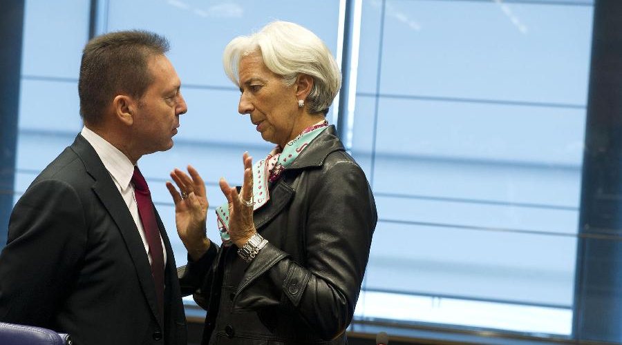 Το ΔΝΤ πιέζει για εκταμίευση της δόσης μέχρι το τέλος Ιουλίου