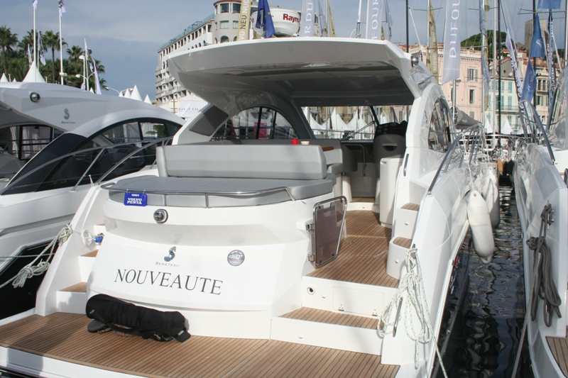 Flyer Grand Turismo 44