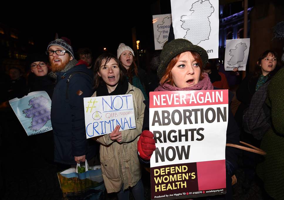 «Ναι» από την Ιρλανδία για το δικαίωμα στην έκτρωση