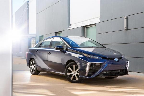 Toyota Mirai 2015