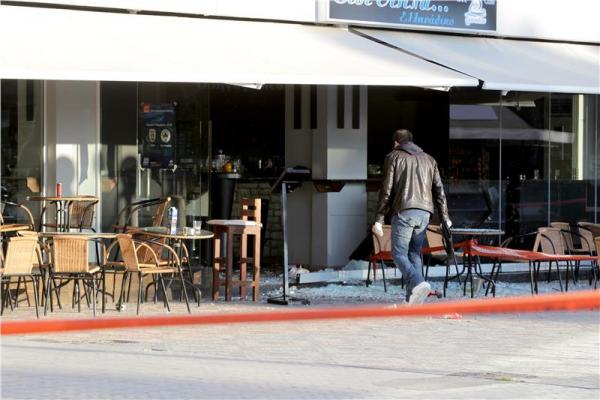 Μαρτυρίες από την επίθεση του κακοποιού με το καλάσνικοφ στο Μικρολίμανο