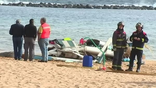 Ισπανία: Μικρό αεροπλάνο συνετρίβη σε πολυσύχναστη ακτή της Τενερίφης