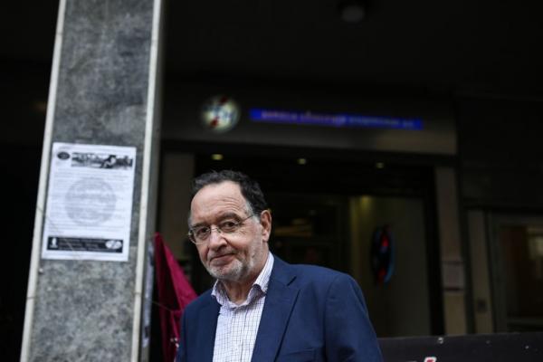 Λαφαζάνης: Άνευ προηγουμένου αυταρχικός κατήφορος της κυβέρνησης