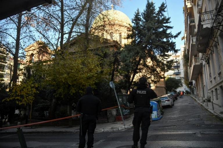 Μπαράζ τρομοκρατικών επιθέσεων: Ξέφραγο αμπέλι η Ελλάδα λέει ο διεθνής Τύπος