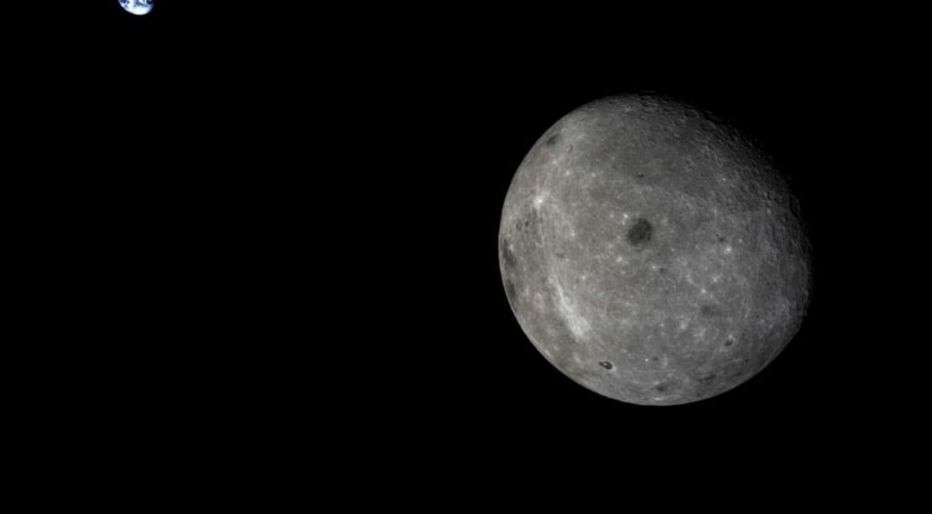 Η Κίνα ξεκινά να πατήσει πρώτη την σκοτεινή πλευρά της σελήνης