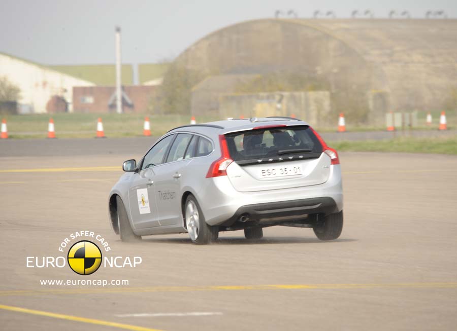 Volvo V60 – Euro NCAP Crash Test 2011