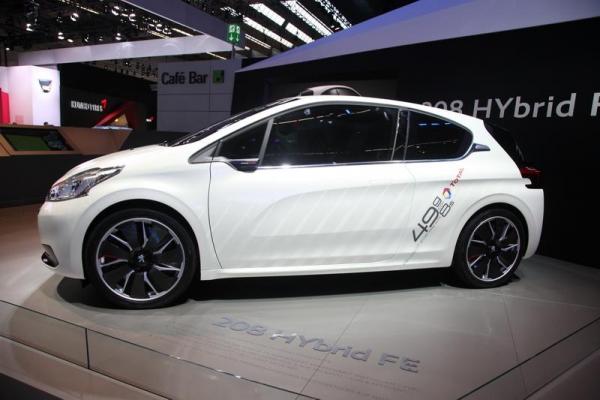65η Έκθεση Αυτοκινήτου Φρανκφούρτης: Peugeot 208 Hybrid FE Concept