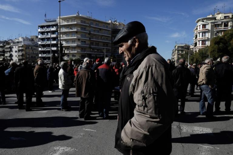 Πώς θα βγείτε έως και εφτά χρόνια νωρίτερα στη σύνταξη