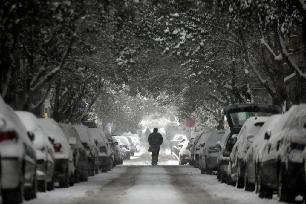 Επιδείνωση καιρού την Πέμπτη – Πού θα χιονίσει