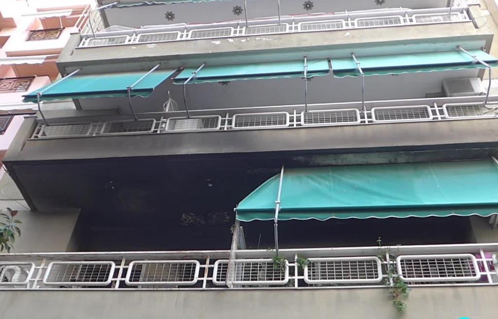 Ένας νεκρός, δύο τραυματίες από φωτιά σε διαμέρισμα στου Ζωγράφου