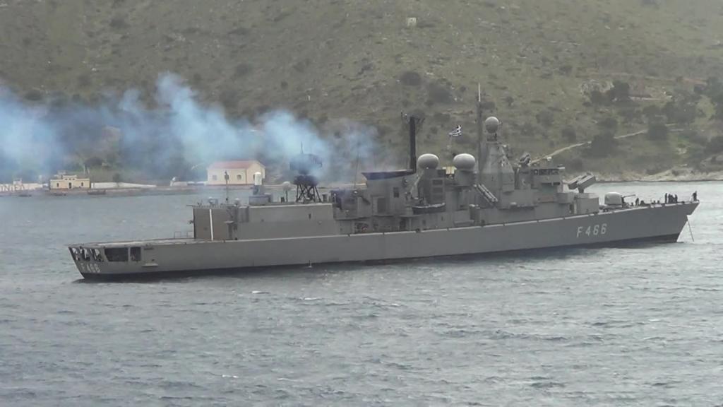 Στην Λέρο η φρεγάτα «Νικηφόρος Φωκάς» από την οποία απονηώθηκε το μοιραίο ελικόπτερο