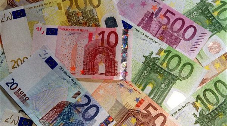 Μέτοχοι, επενδυτές και μεγαλοκαταθέτες θα σώζουν τις τράπεζες, λέει ο Μπαρνιέ