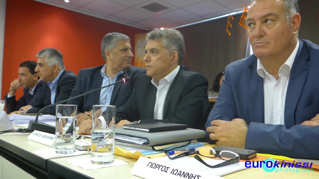 Κοινό μέτωπο συγκροτούν οι ενώσεις Δήμων και Περιφερειών
