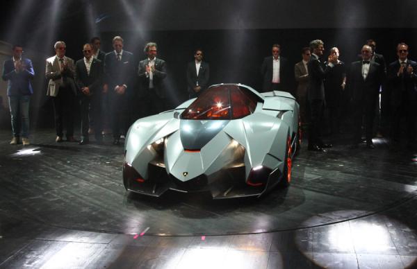 Τέλος διαδρομής για τα 350 supercars της Lamborghini