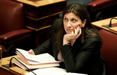 Μέγαρο Μαξίμου: Έντονη ενόχληση για το παιχνίδι καθυστερήσεων από τη Ζωή στη Βουλή