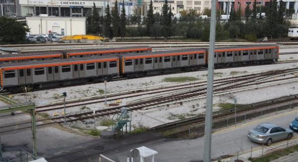 Πολιτική σύγκρουση με φόντο την επιστράτευση