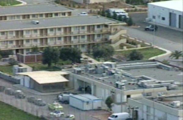 Με C-160 απομακρύνθηκαν Έλληνες και Κύπριοι που είχαν εγκλωβιστεί στη Λιβύη