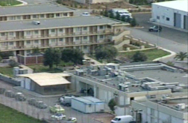 Με C-160 απομακρύνθηκαν Έλληνες και Κύπριοι που είχαν εγκλωβιστεί στη Λιβύη